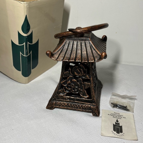 PartyLite Antique Bronze Cast Iron LOTUS LANTERN - Picture 1 of 7